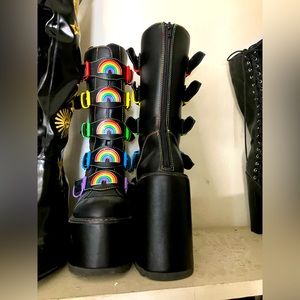 YRU Rainbow Dunes / Combat Boots